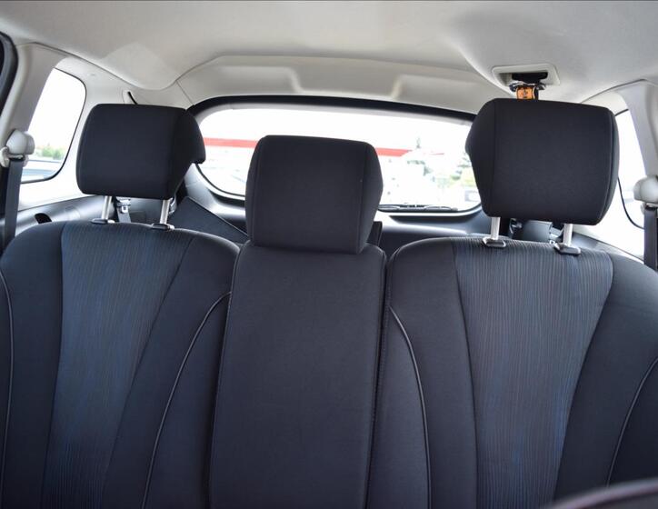 Mazda 5 25