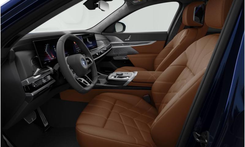 BMW i7