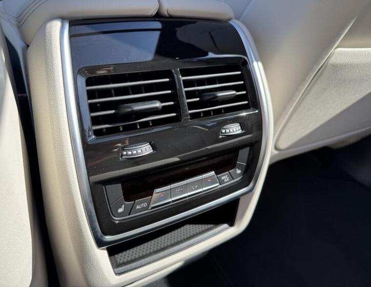 BMW X7 35
