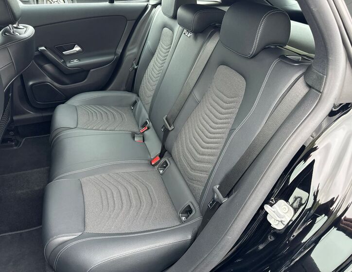 Mercedes-Benz CLA 13