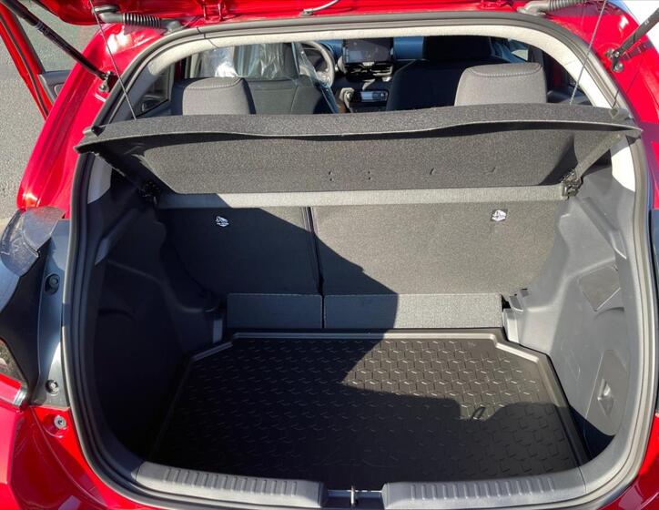 Toyota Yaris 6