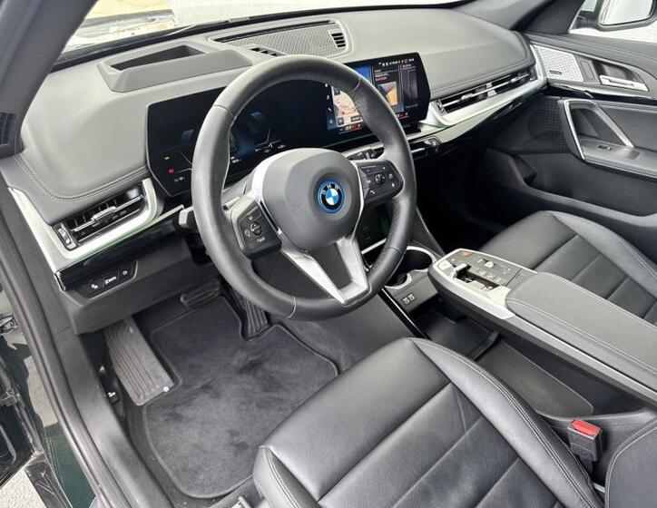 BMW iX1 5