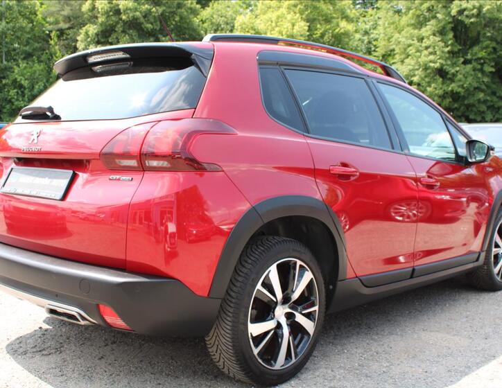 Peugeot 2008 5