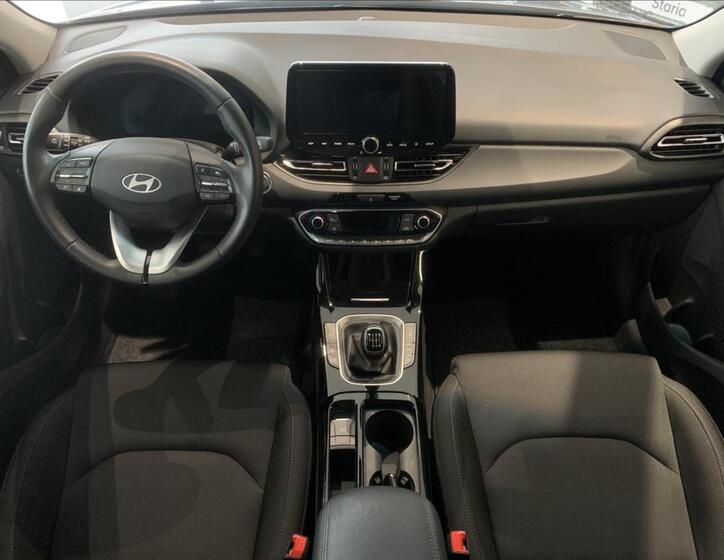Hyundai i30 18