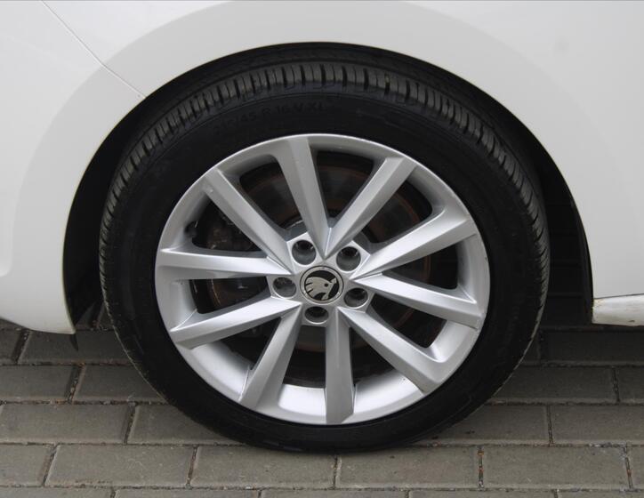 Škoda Rapid 9