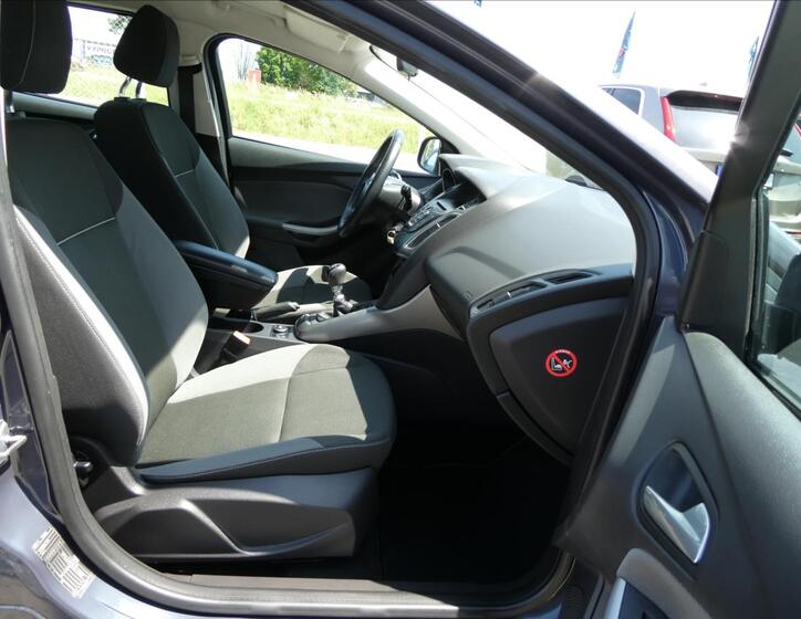 Ford Focus 23