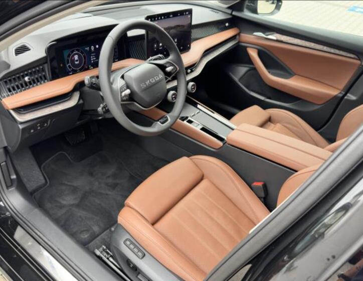 Škoda Superb 12