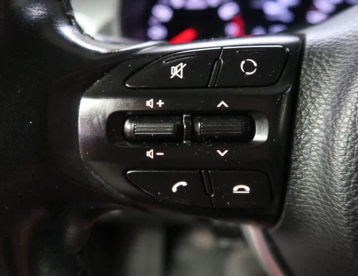 KIA Rio 21