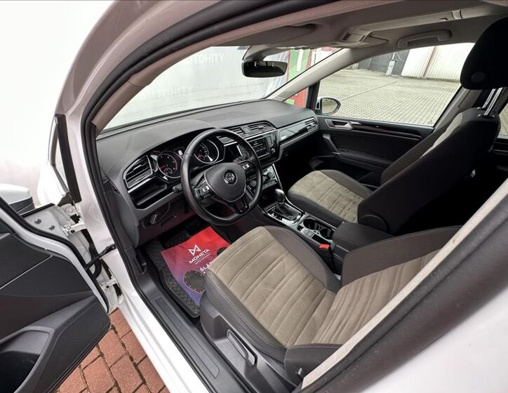 Volkswagen Touran 14