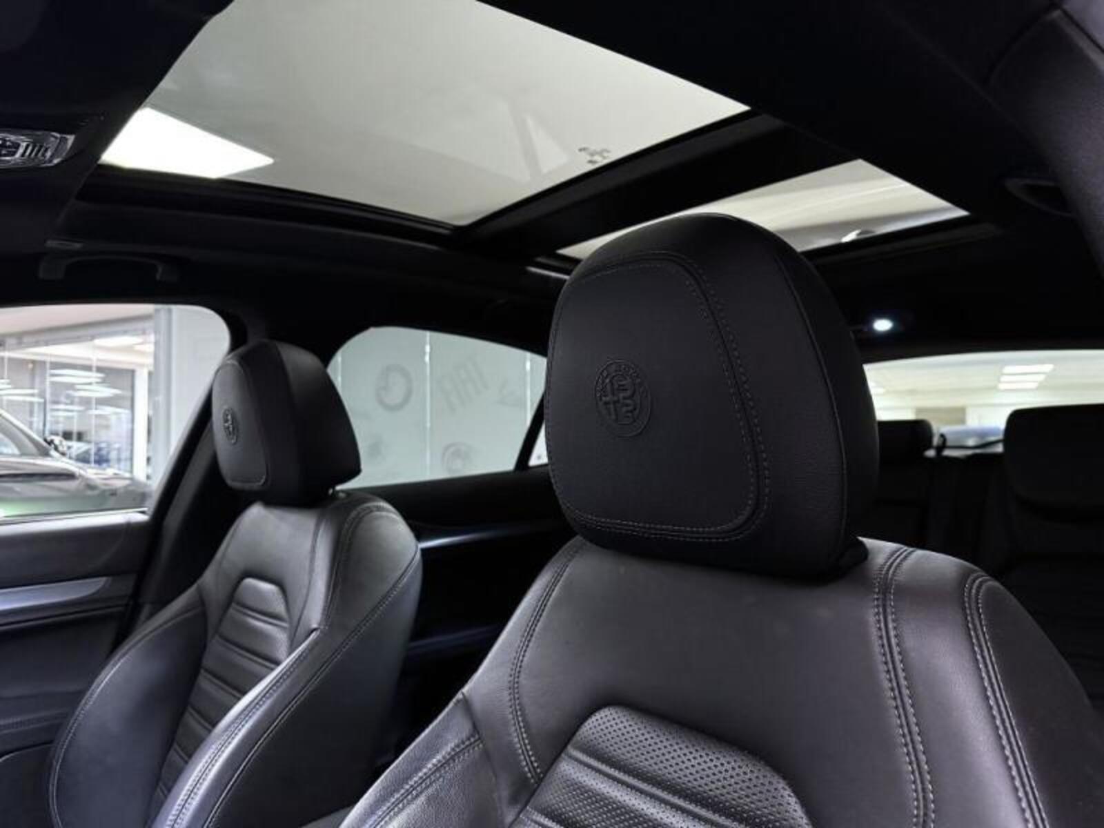 Alfa Romeo Stelvio 22