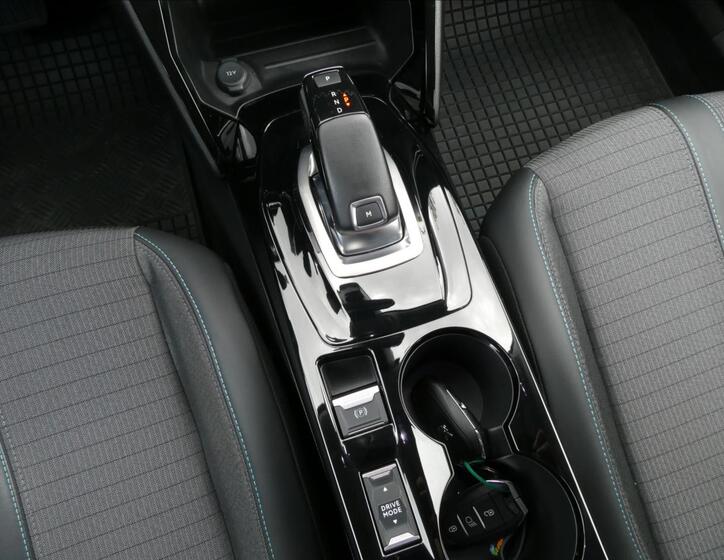 Peugeot 2008 32