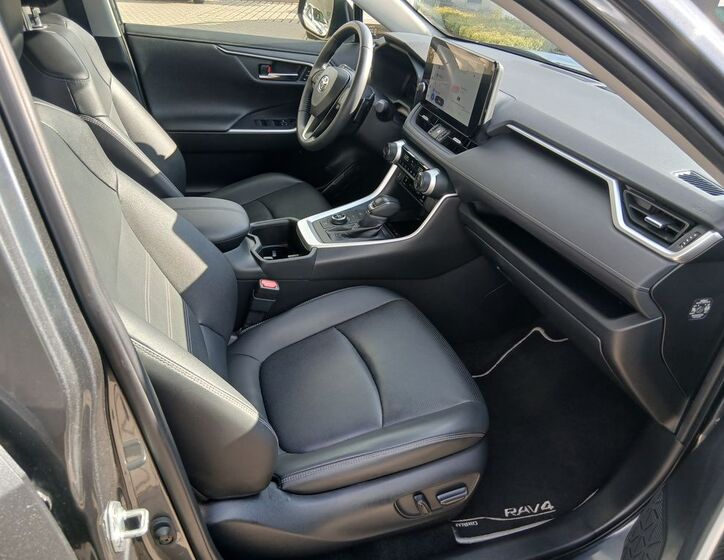 Toyota RAV4 17