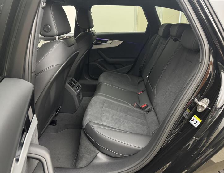 Audi A4 48