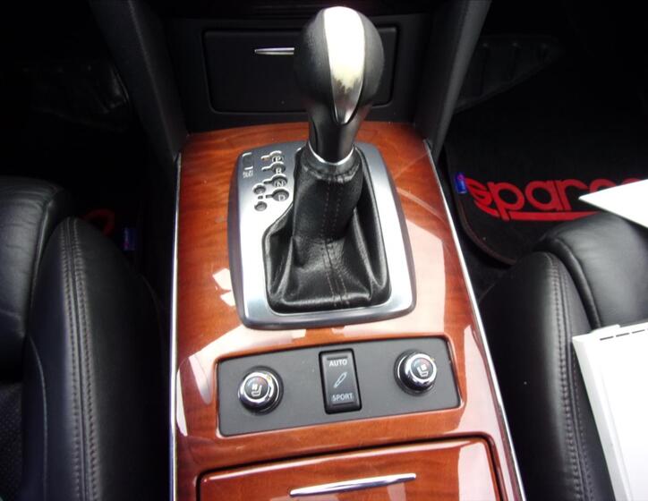 Infiniti FX30 16