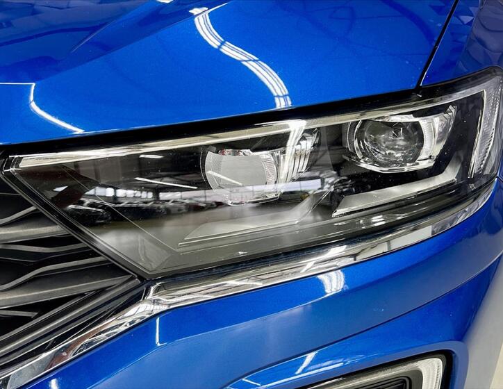 Volkswagen T-Roc 8