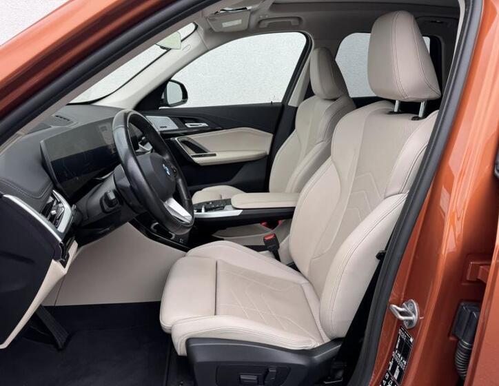 BMW X1 6
