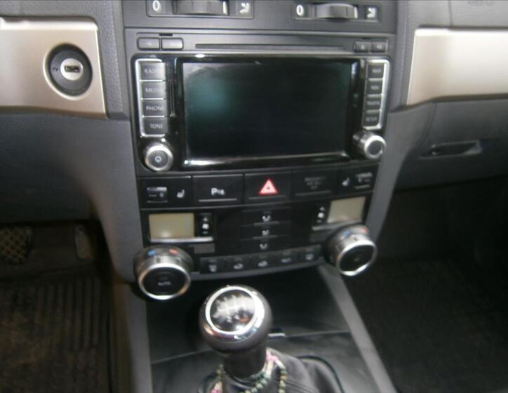 Volkswagen Touareg 14