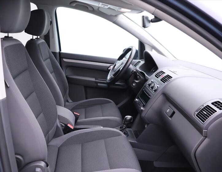 Volkswagen Touran 14