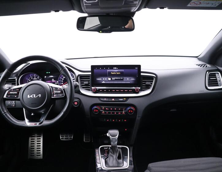 KIA ProCeed 31