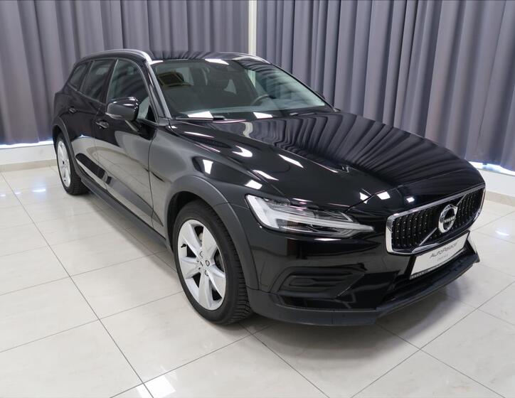 Volvo V60 3