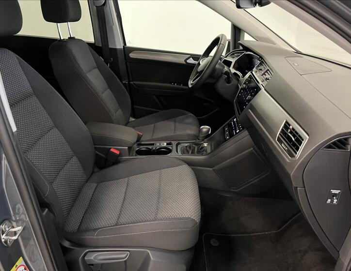 Volkswagen Touran 23