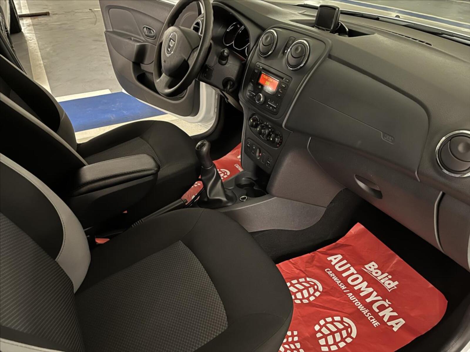Dacia Logan 12