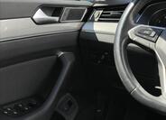 Volkswagen Passat 13