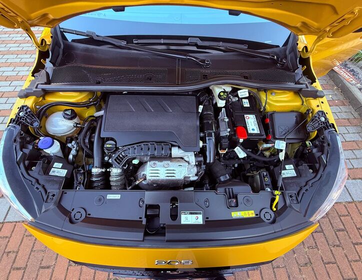 Peugeot 208 27