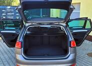 Volkswagen Golf 16