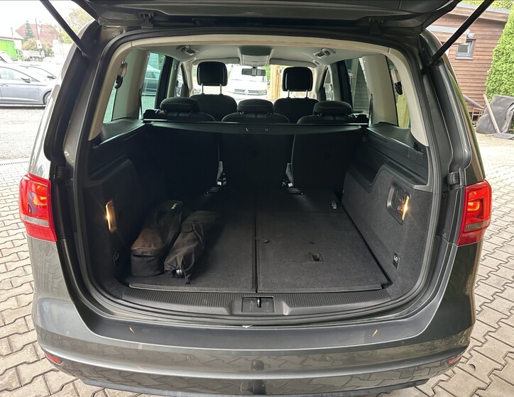 Volkswagen Sharan 19