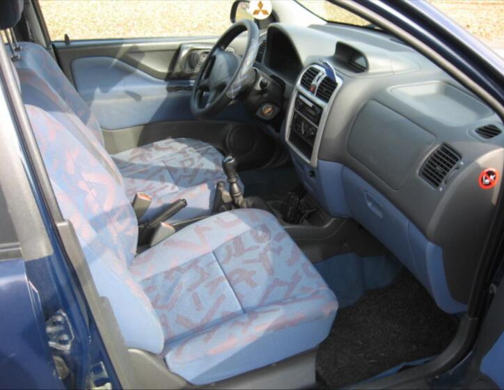 Mitsubishi Space Star 8