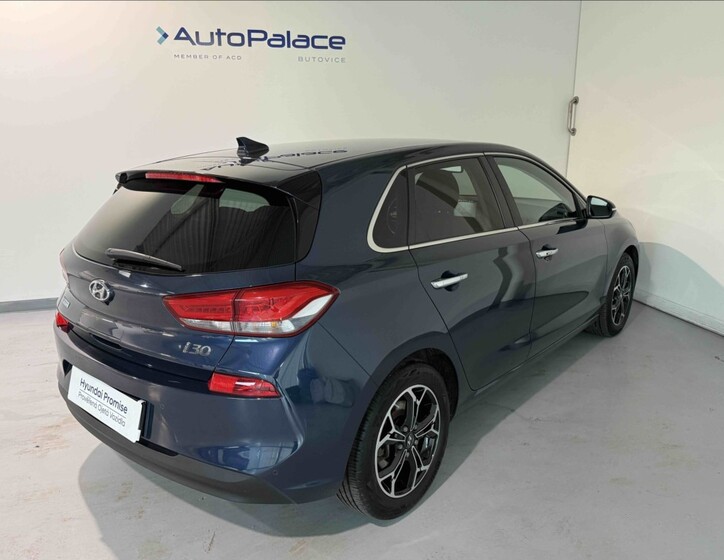 Hyundai i30 4
