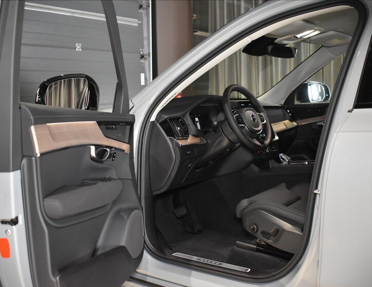 Volvo XC90 12