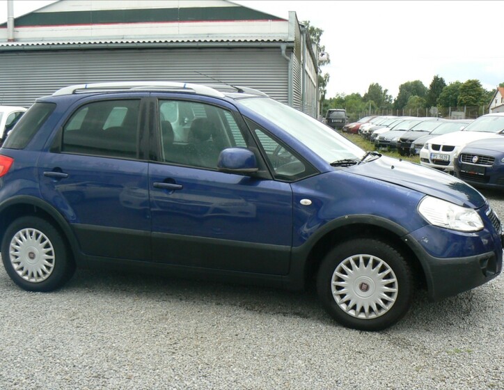 Fiat Sedici 8
