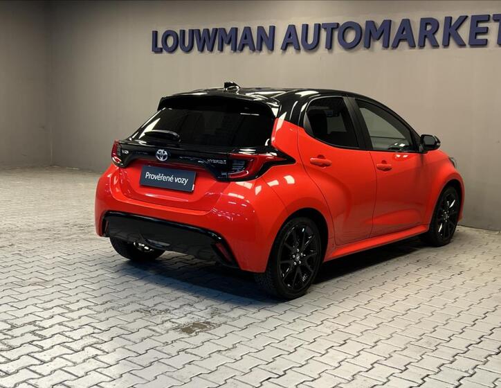 Toyota Yaris 2