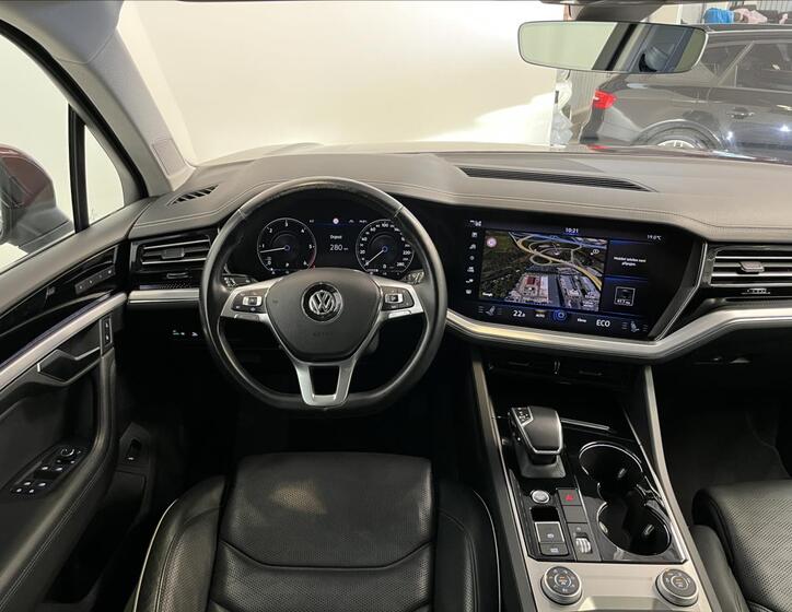 Volkswagen Touareg 5