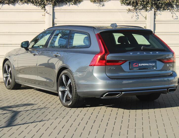 Volvo V90 4