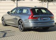 Volvo V90 4