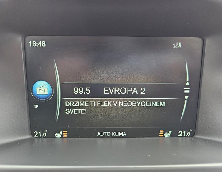 Volvo XC70 29