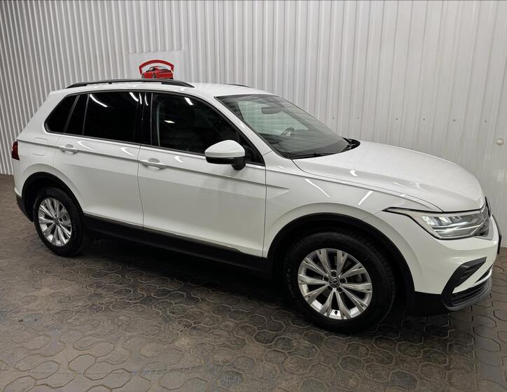Volkswagen Tiguan 11
