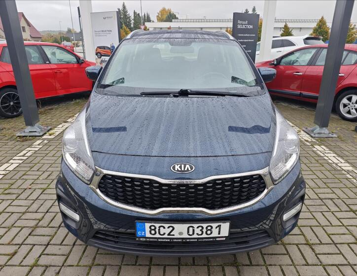 KIA Carens 9