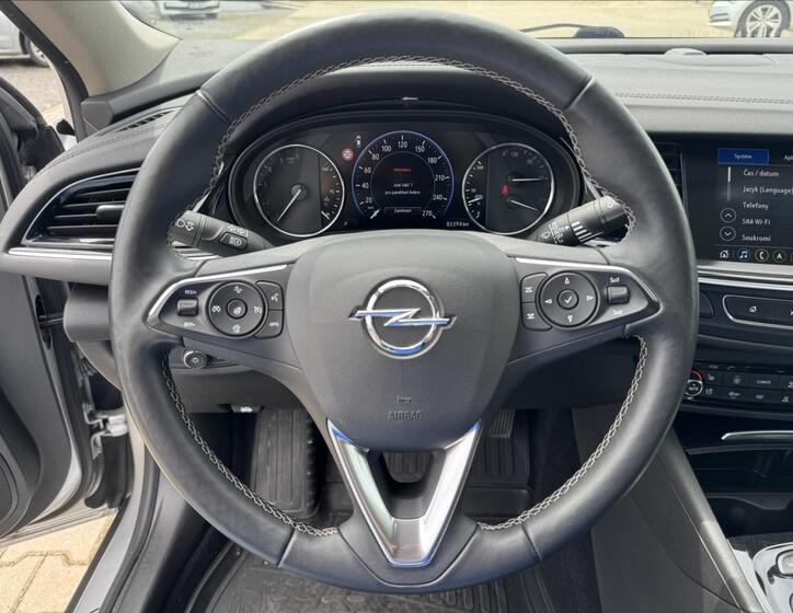 Opel Insignia 14