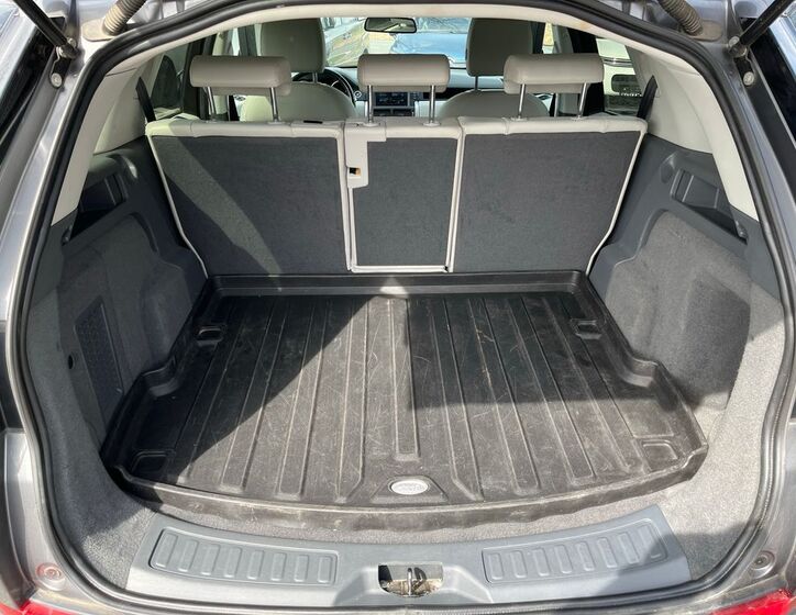 Land Rover Discovery Sport 5