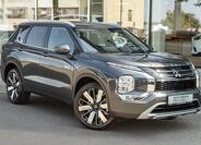 Mitsubishi Outlander 3