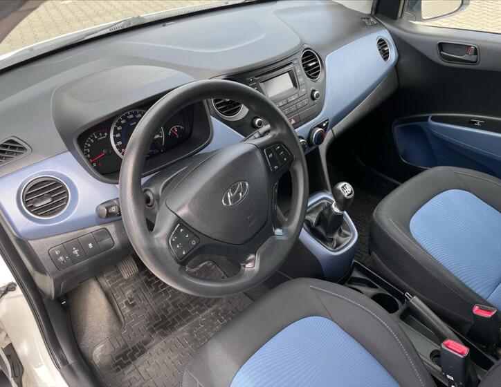 Hyundai i10 10