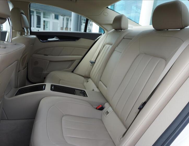 Mercedes-Benz CLS 9