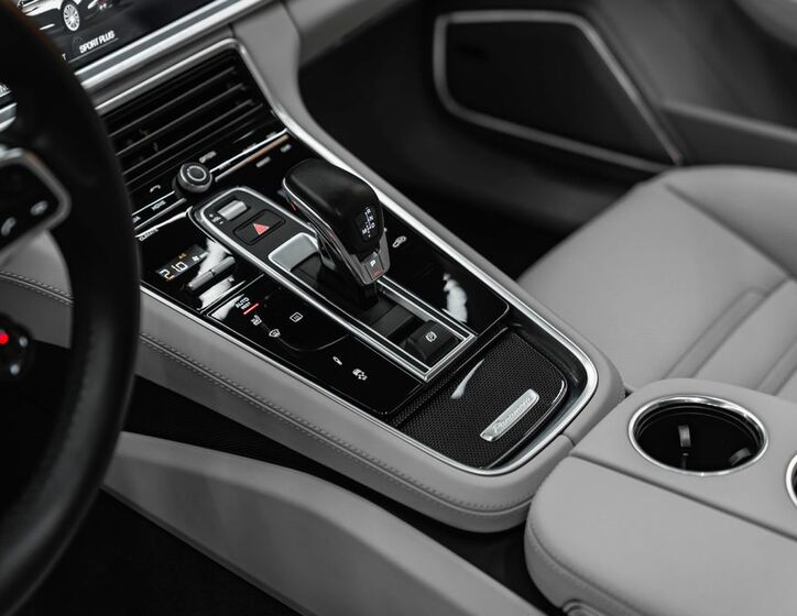Porsche Panamera 23