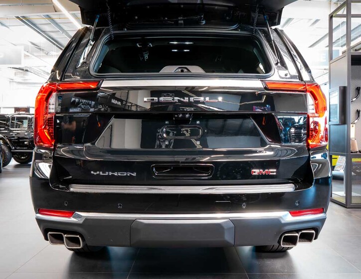 GMC Yukon 6