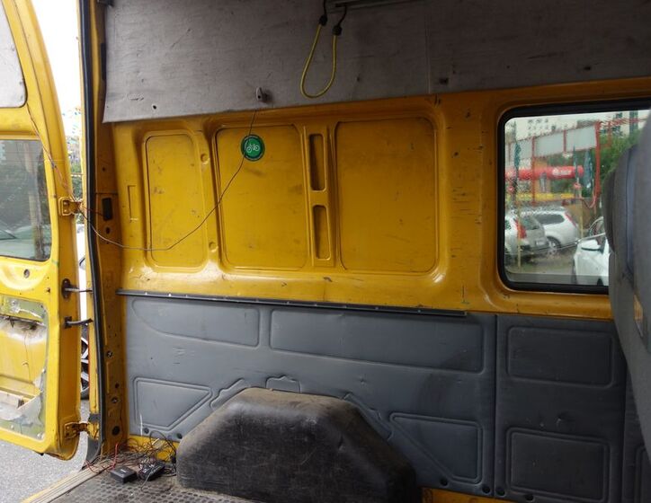 Ford Transit 19