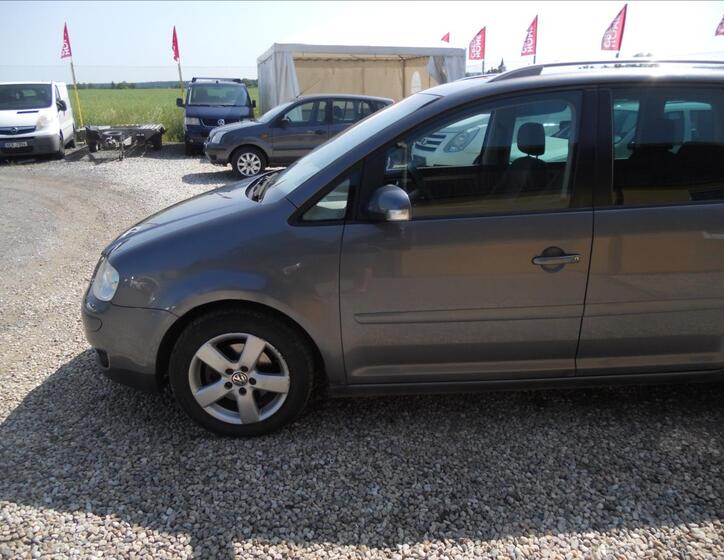 Volkswagen Touran 10